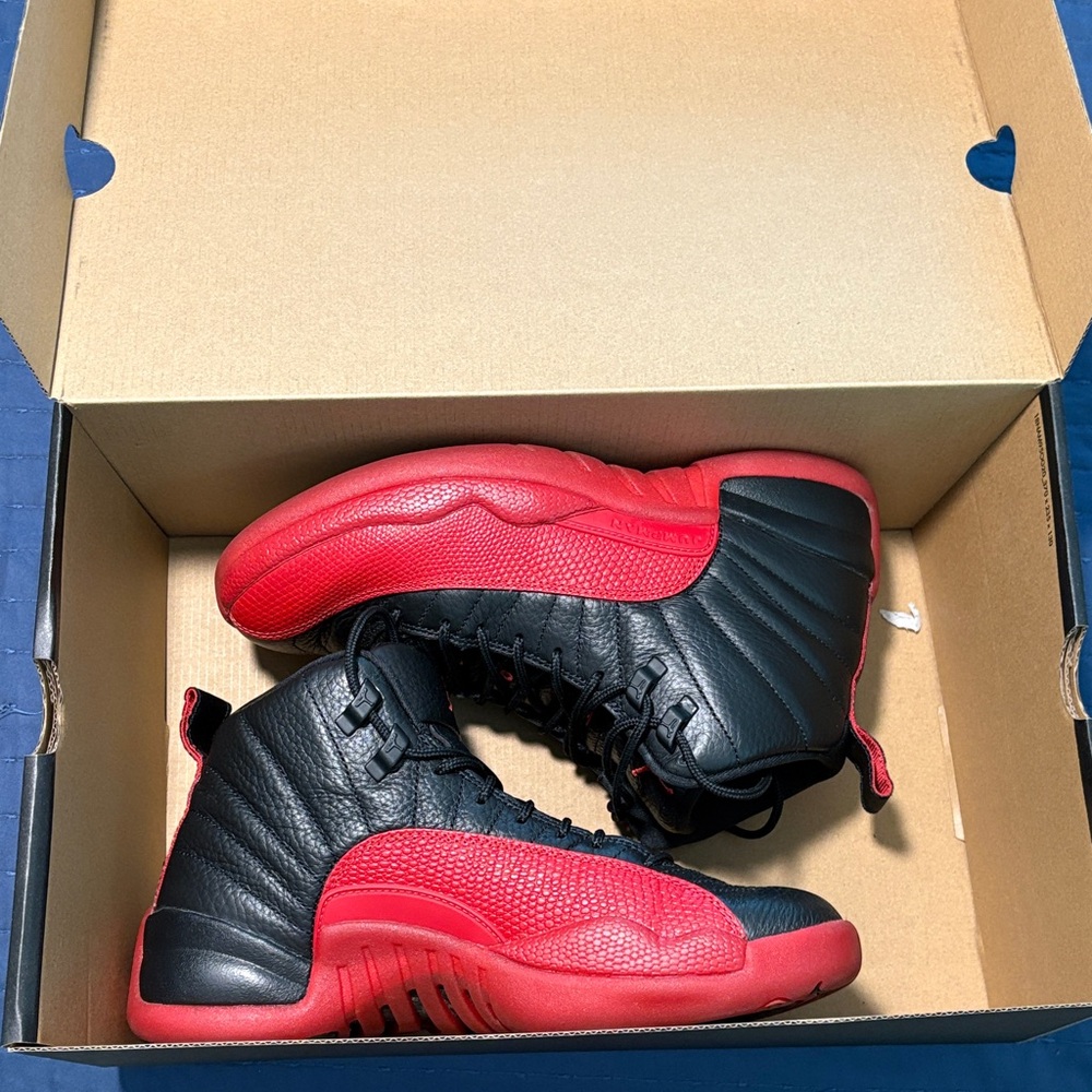 Nike Air Jordan Retro in Black and Red